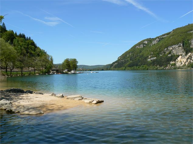 Lac de Nantua_Nantua - Jérôme Pruniaux - Agence ARGO - HautBugeyTourisme