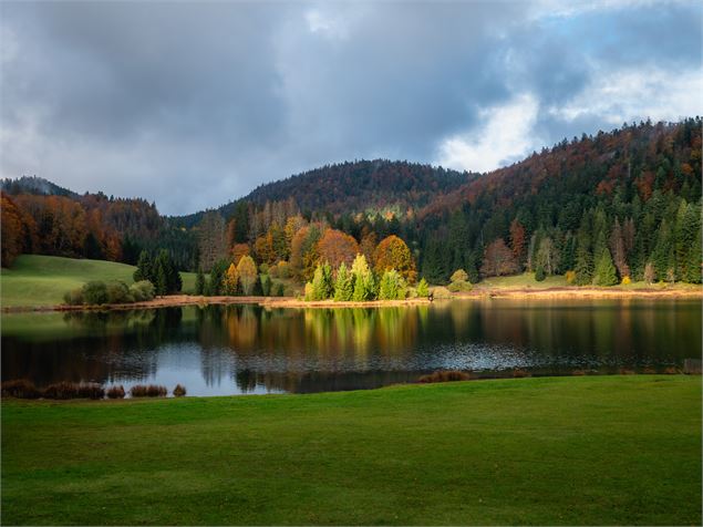 Lac Genin et ses tourbières_Charix - Tourisme Haut Bugey, MarcChatelain