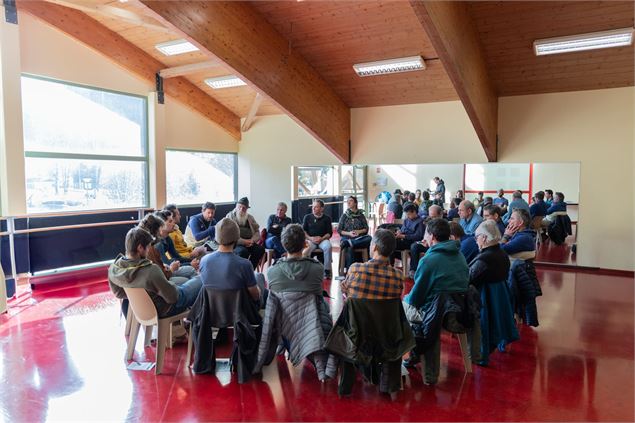 salle dents blanches - salles bois aux dames - réunion - codir - seminaire - OT Samoens