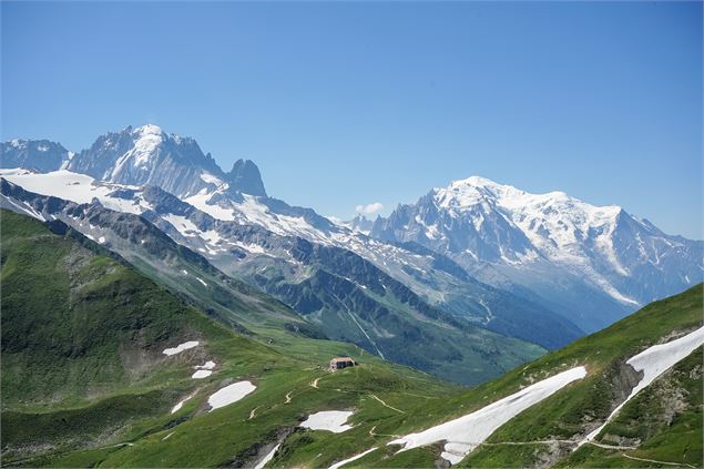 Vue depuis Balme été - OT Vallée de Chamonix Mont Blanc