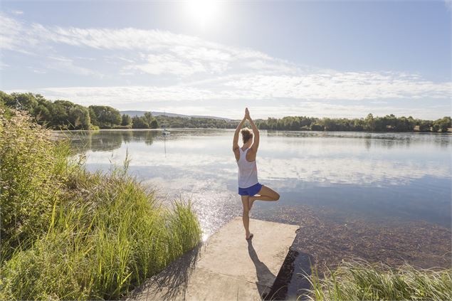 Bouvent yoga au bord de l'eau - JP Poupon Arcom
