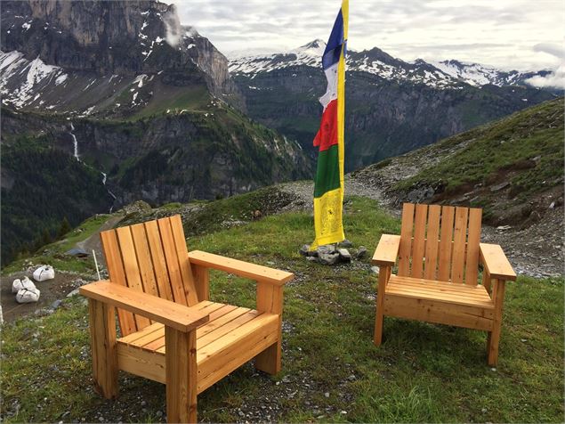 banc en bois - ot sixt-Christian Martelet