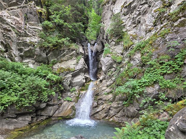 La_Cascade_de_la_Belle_au_Bois - Mairie_de_Megève