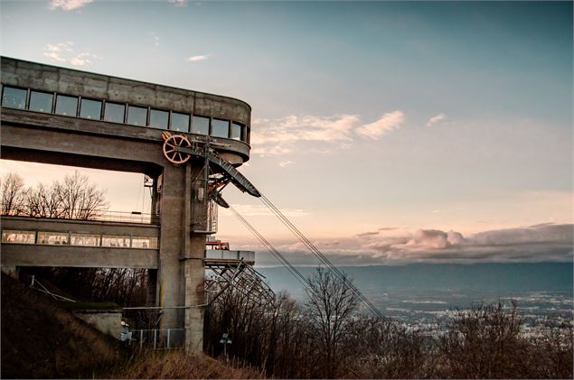 Point de Vue du Téléphérique du Salève_Monnetier-Mornex - Brice Souvansanouk