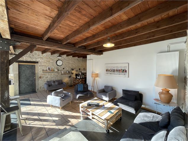 accueil-salon-tisanerie - La Tour d'Oncin