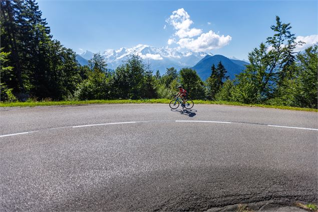 Montée à Passy Plaine-Joux en vélo de route_Passy - Arnaud Lesueur