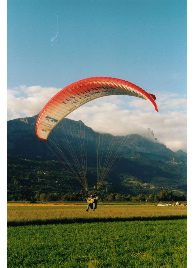 Terrain d'atterrissage du plan d'eau
