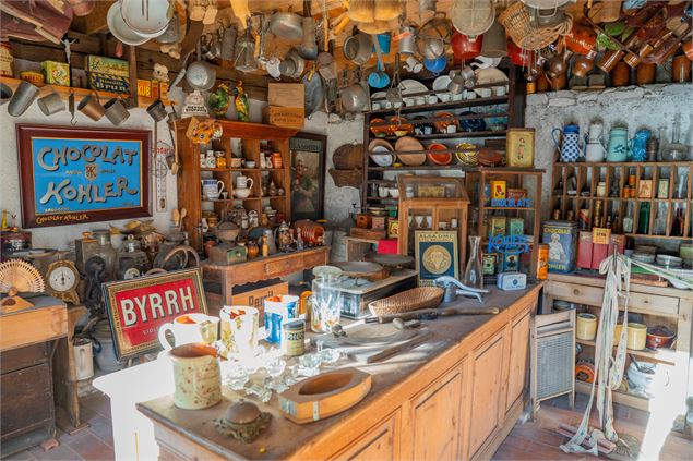 Epicerie - Destination Léman - C.Vuillequez