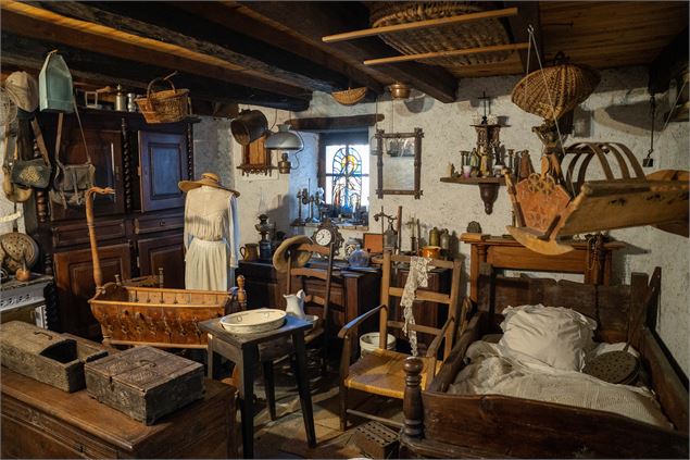 Pèle (pièce de vie chauffée en hiver) - Destination Léman - C.Vuillequez