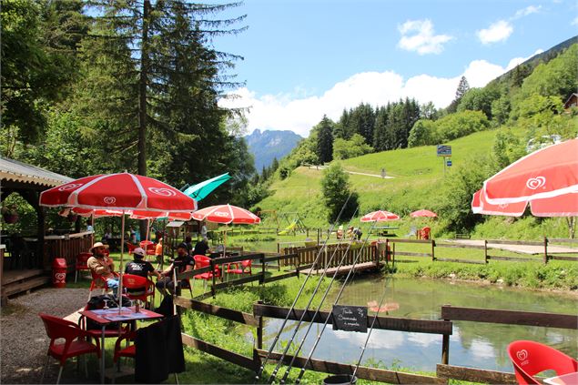 L'étang de pêche - Hervé Besson