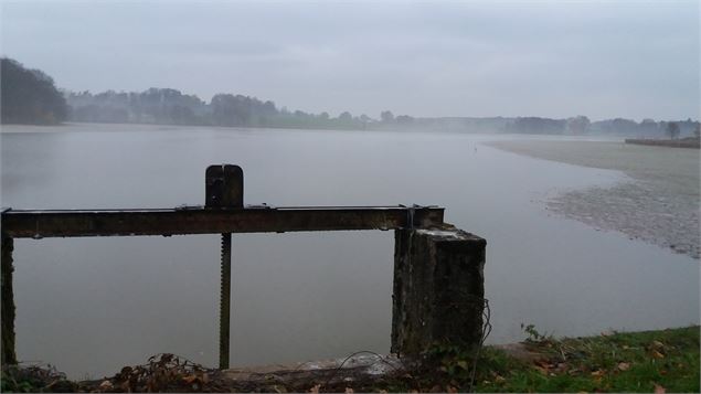 Circuit VTT-VTC n°21 (rouge) Cheminées Sarrasines & Etangs bressans_Saint-Trivier-de-Courtes - scall