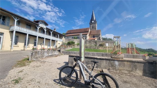 Circuit VTT n°22 (rouge) Entre vignoble et Gorges du Suran_Bohas-Meyriat-Rignat - scalland