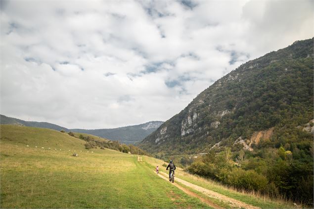 Circuit VTT n°26 (bleu) - Tour des rochers du Jarbonnet - M Moneret