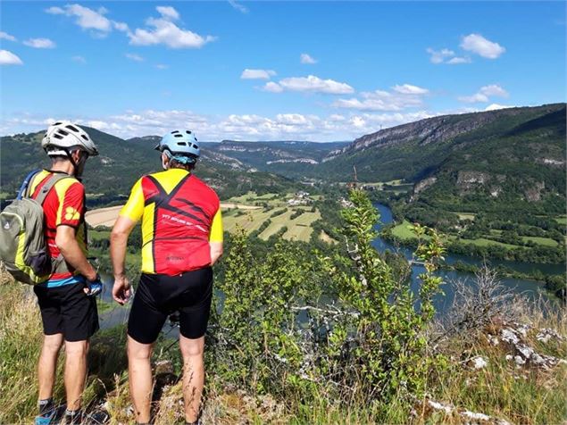 Circuit VTT n°30 (noir) - Monts de Corveissiat - Belvédère d'Echazeaux - Bourg Revermont VTT