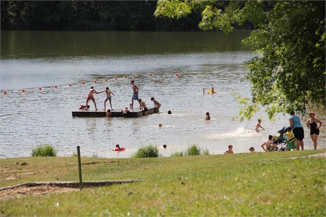 Balade - Tour du plan d'eau de la Grange du Pin