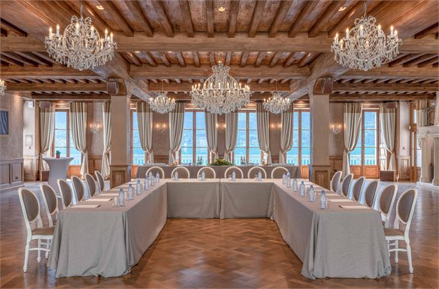 La salle du Lac, vue sur le lac - Séminaire en U - @hannahcybulska