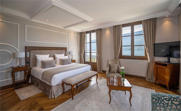 Chambre Adélaide, vue sur le Lac du Bourget  - @hannahcybulska