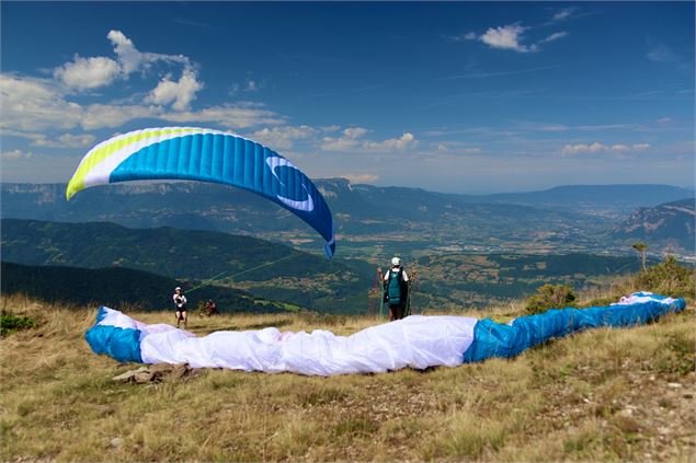 Decollage Val Pelouse - J.HUGOT