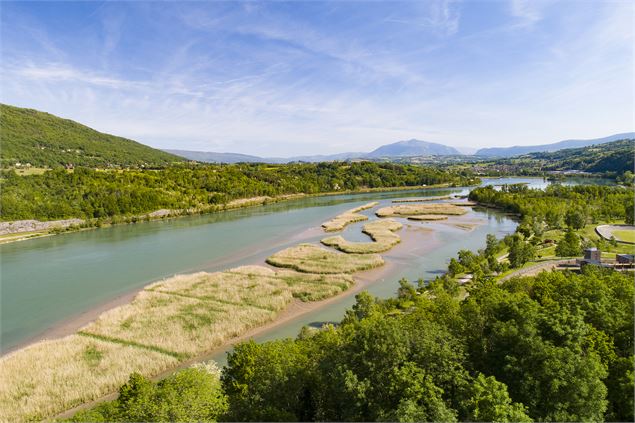 Chemin de Saint Jacques de Compostelle (GR 65) : Genève > Seyssel en 4 jours À pieds_Genève - B.Souv