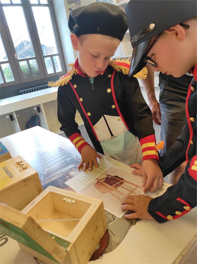 Animation pour les enfants à la Vieille Douane - JF Vuarand