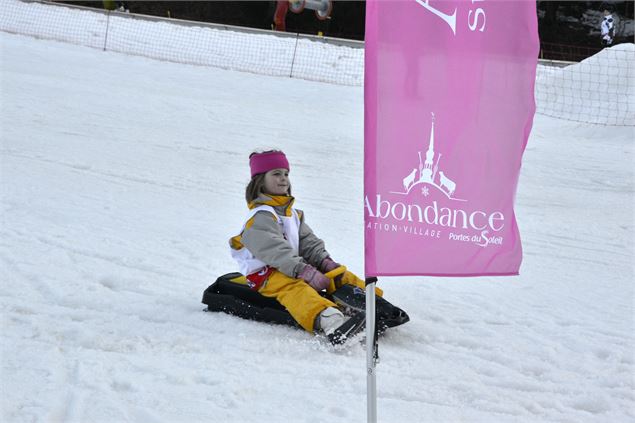 Piste de luge à Abondance à deux pas du centre du village - Patrick Brault