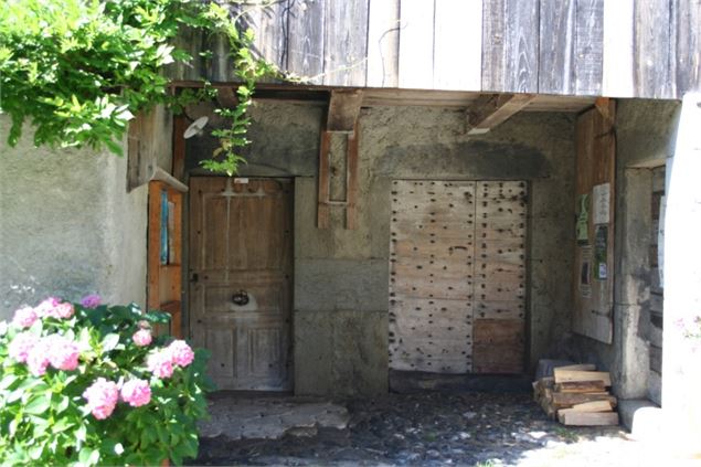 la courtine - © Écomusée du Clos Parchet