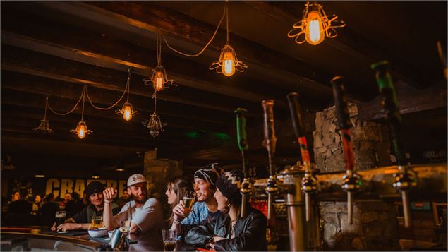 le bar Den festif - patrick williams