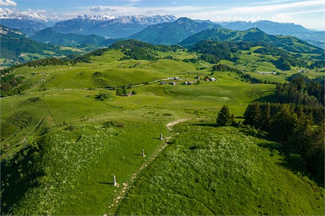 Sentier de randonnée - La Pointe de Miribel depuis Plaine-Joux_Bogève - arnaud lesueur