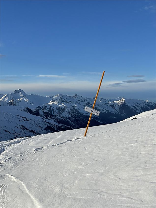 Suivre le sentier en direction de l'Antigel - OT Val Thorens