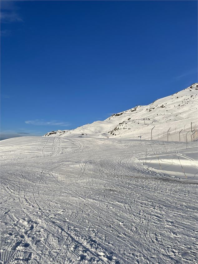 Traverser la piste bleue Mont de la Chambre - OT Val Thorens