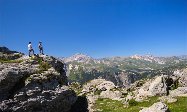 Enfants sur le circuit refuge du Grand Bec (par Fontaine Froide) - Planay - Geoffrey Vabre