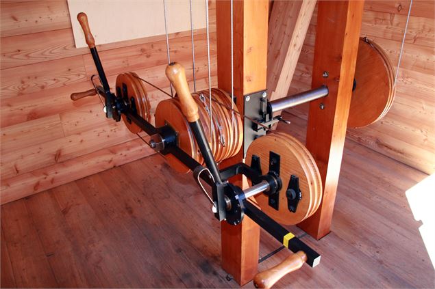 Le manipulateur du télégraphe Chappe de Saint-André - D.BENARD