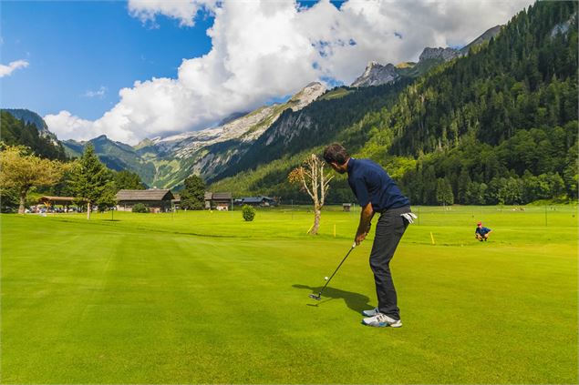 Golf Le Rocher Blanc - Le Grand Bornand tourisme - Alpcat Medias