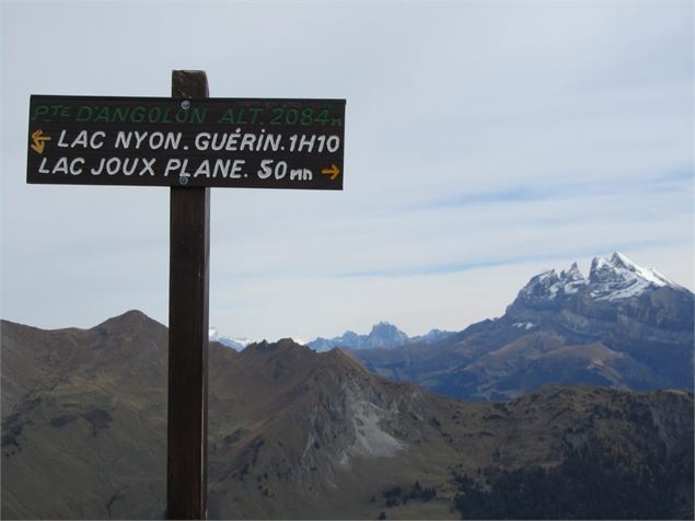 Pointe d'Angolon par l'arête de Chamossière_Morzine