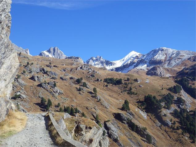 En montant vers le refuge du Fond d'Aussois - K.Mandray