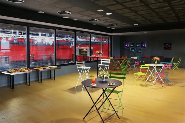 EKINOX loge VIP suspendue - Yves Thonnerieux