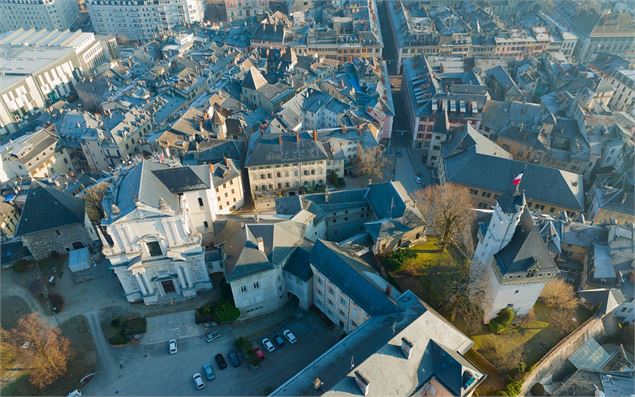 Château des ducs de Savoie - Heliatus Drone
