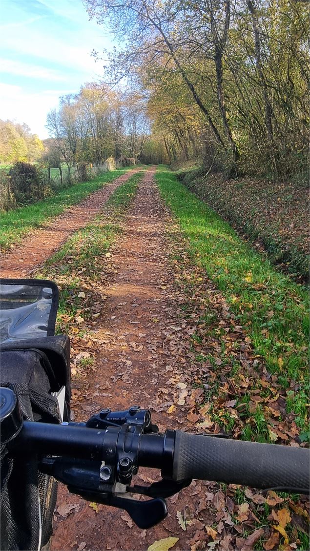 Liaison VTT-VTC (L7) St Trivier de Courtes - Dunes de Sermoyer - S Tournier CDAin