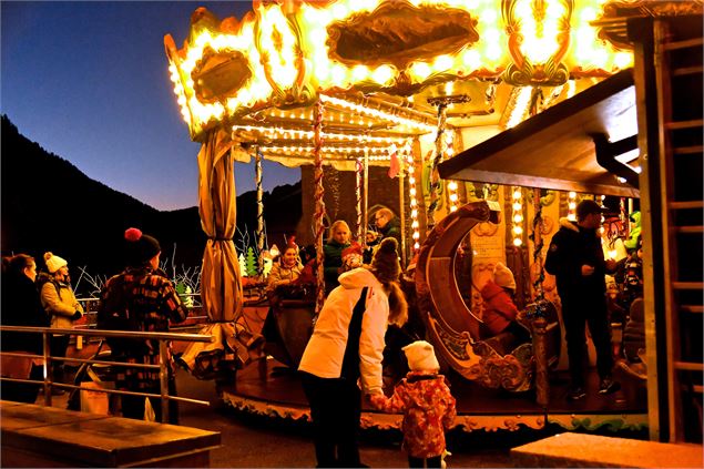 Carrousel de Châtel - JF-Vuarand