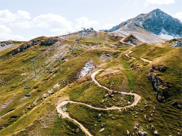 Yellow Stone  - Downhill