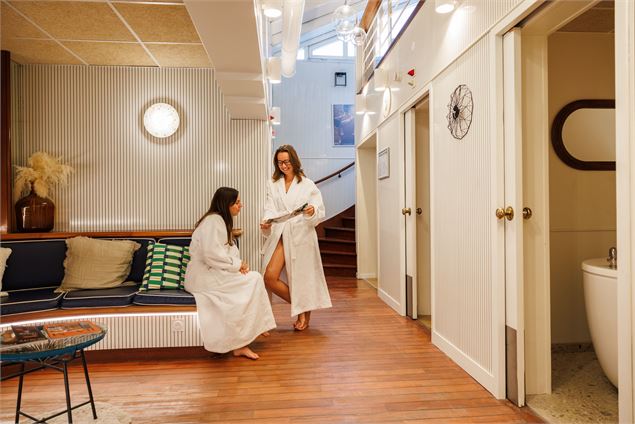 Les Bains des Alpes - Spa Nuxe_Aix-les-Bains - Esteban Granelli