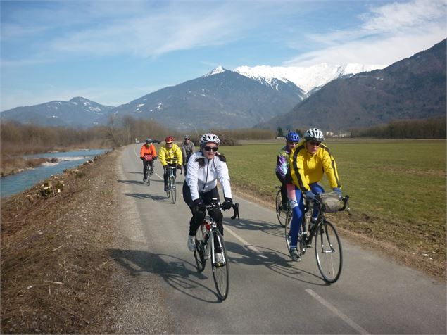 Sur la route du lac ... - Alain Morandina