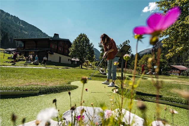 Mini-golf à Châtel - L.Meyer-Châtel