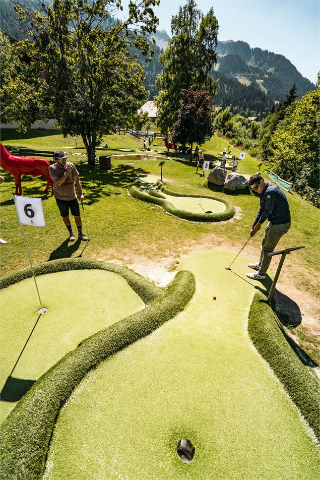 Mini-golf à Châtel - L.Meyer-Châtel