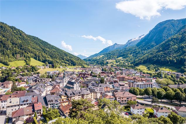 panorama ville - Office de Tourisme Thônes Coeur des Vallées