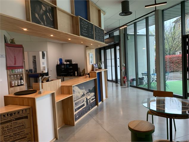 Espace bar - Pierre Dompnier