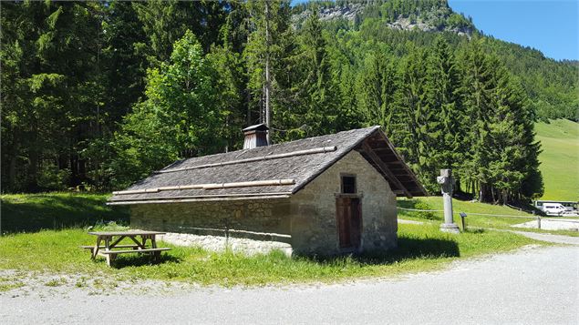 Aire de barbecue à Lormay - csardin - Le Grand-Bornand tourisme