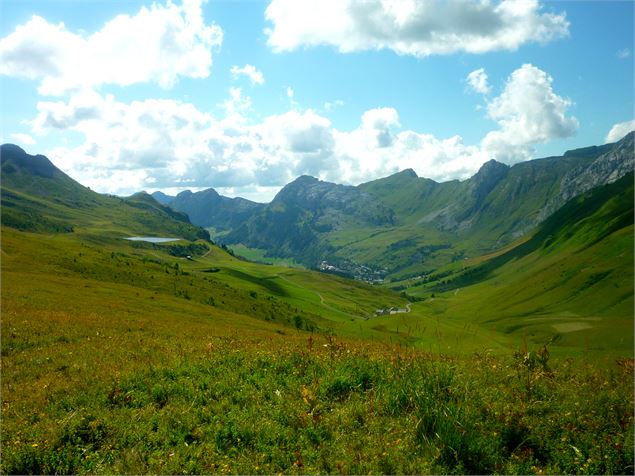 Sur le parcours du Tour du Lachat - Alpcat Medias