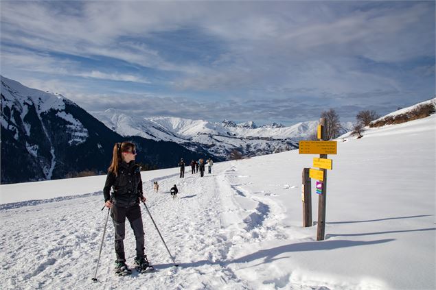 Groupe de randonneurs sur le sentier retour - OTICœurdemaurienne