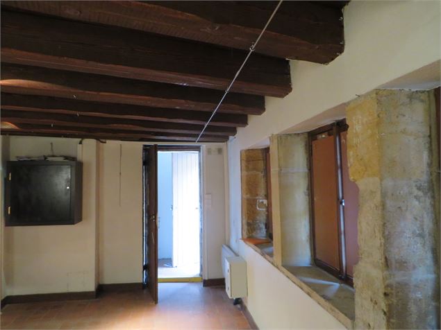 Salle d'exposition photo 5 - office de tourisme Trévoux Saône Vallée